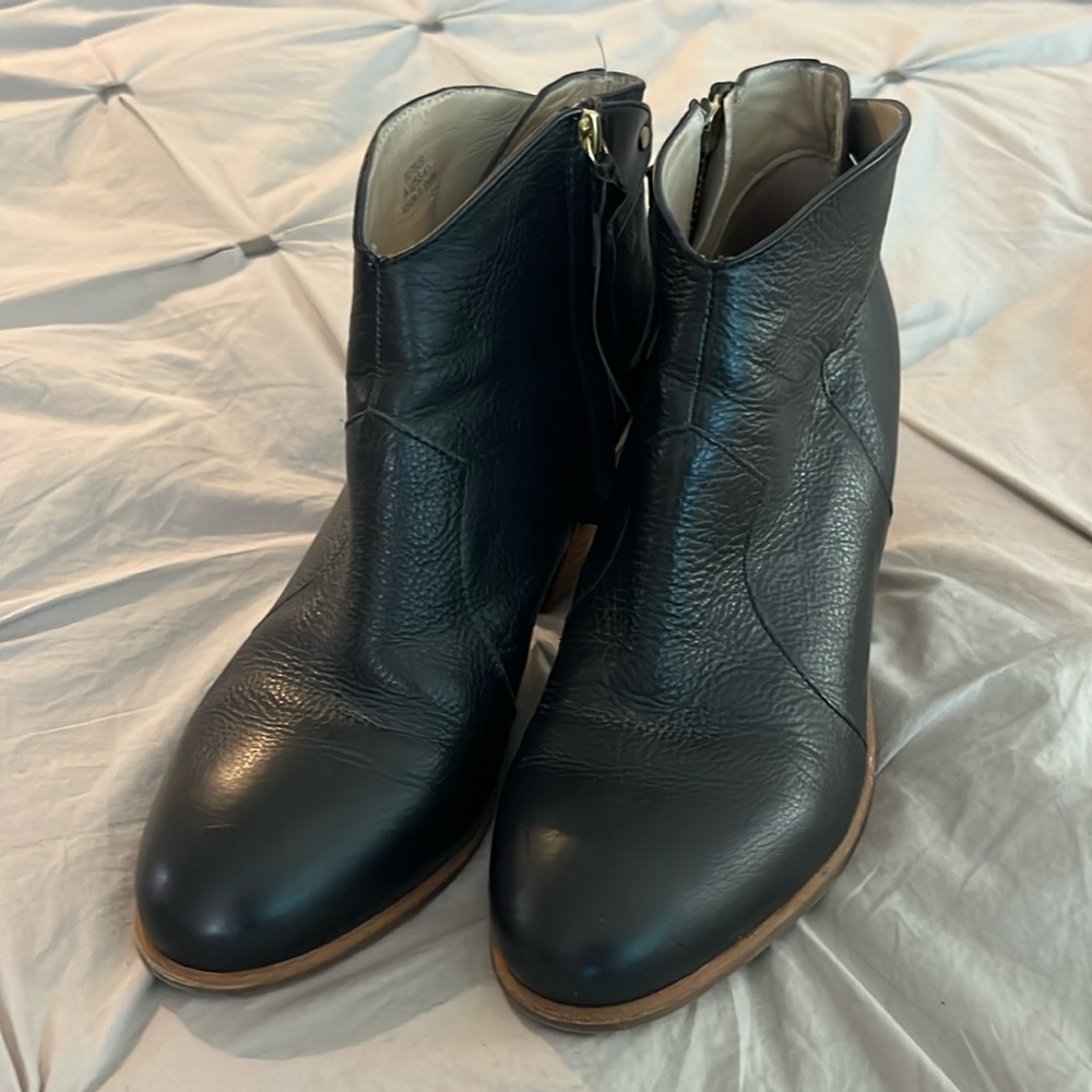 Boden - Black Ankle Bootie with Heel - Size 10 (41)
